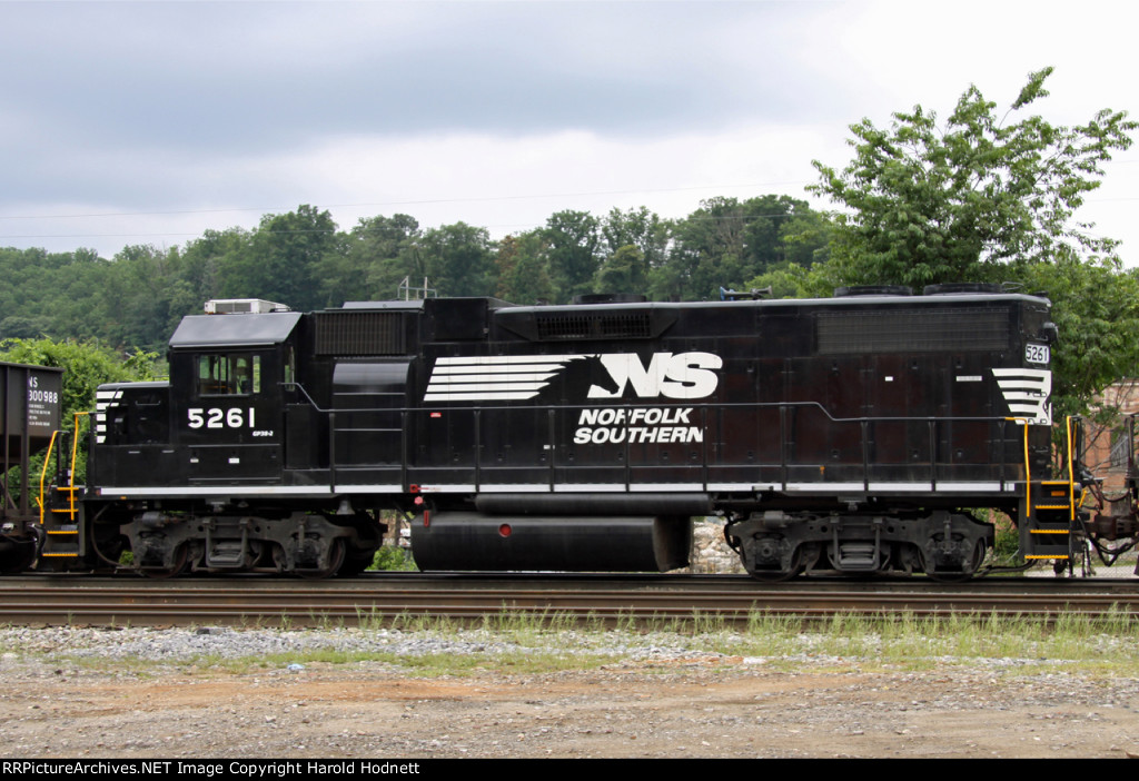 NS 5261